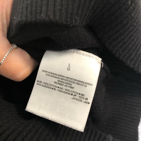 American Horror Story Sweatshirt - Picture 4 of 4